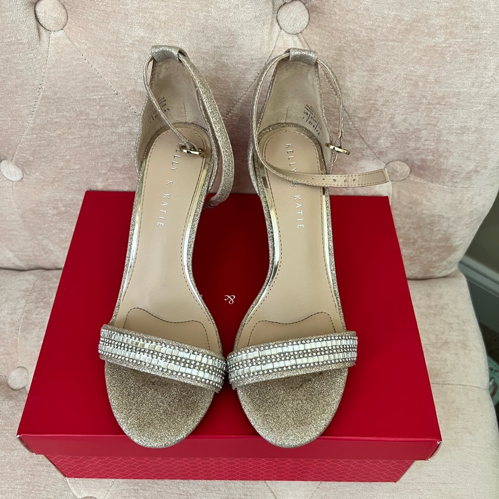 Kelly & Katie size 7 sparkly heels